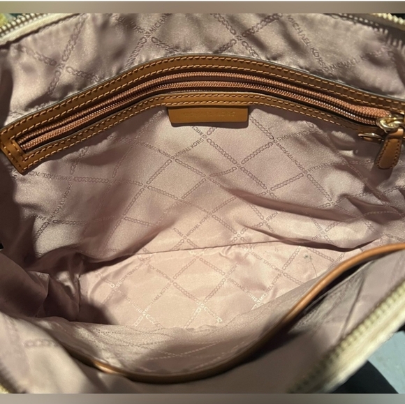 Michael Kors Jet Set Logo Top-Zip Tote Bag Cream & Brown EUC - Picture 7 of 10